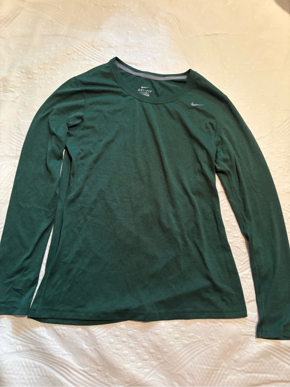 Nike Women’s Dri-FIT Long Sleeve Shirt Size Small Green Athletic Running Top